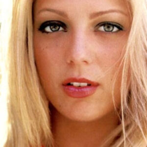 Sheila Mello pelada na Playboy 1998