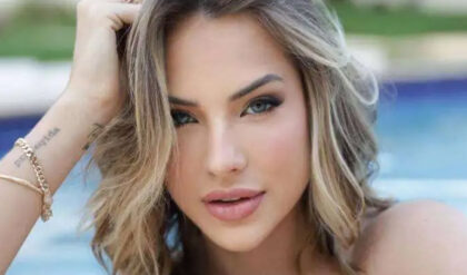 Gabi Martins Pelada