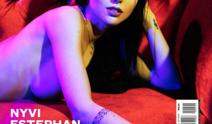 Nivy Estephan pelada na Playboy