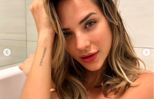 Nudes de Gabi Martins Pelada - Cantora e ex-BBB