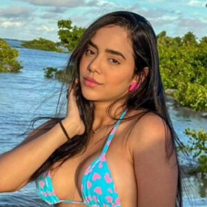 Mariely Santos Pelada (Gêmeas Lacração) + Fotos Sensuais Mariely Santos Pelada - Gêmeas Lacração