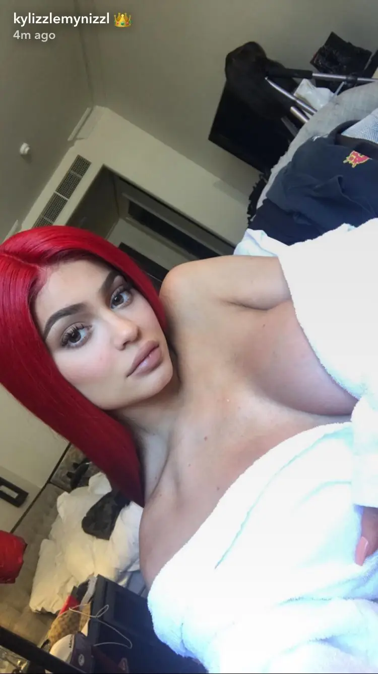 Nudes de Kylie Jenner pelada