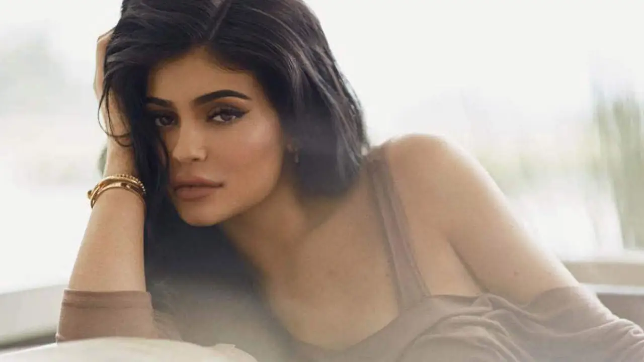 Kylie Jenner nua foto sensual
