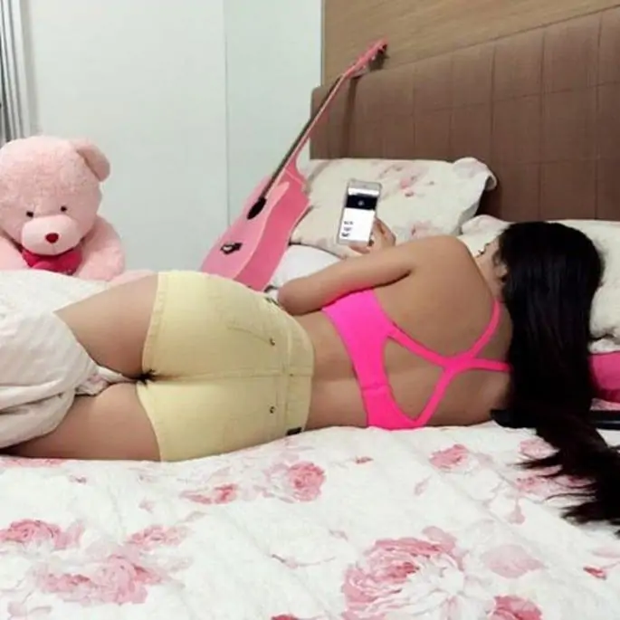 Juliana Bonde Pelada - Foto Sensual de cantora Juliana Caetano