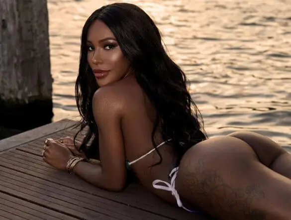 Carol Lekker Nua - Foto Sensual