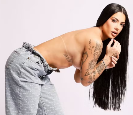 Rayane Figliuzzi Nua (+ Fotos Sensuais de Biquíni)
