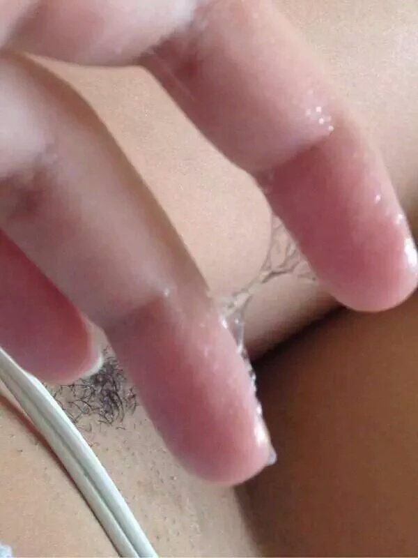 Buceta melada molhadinha babando