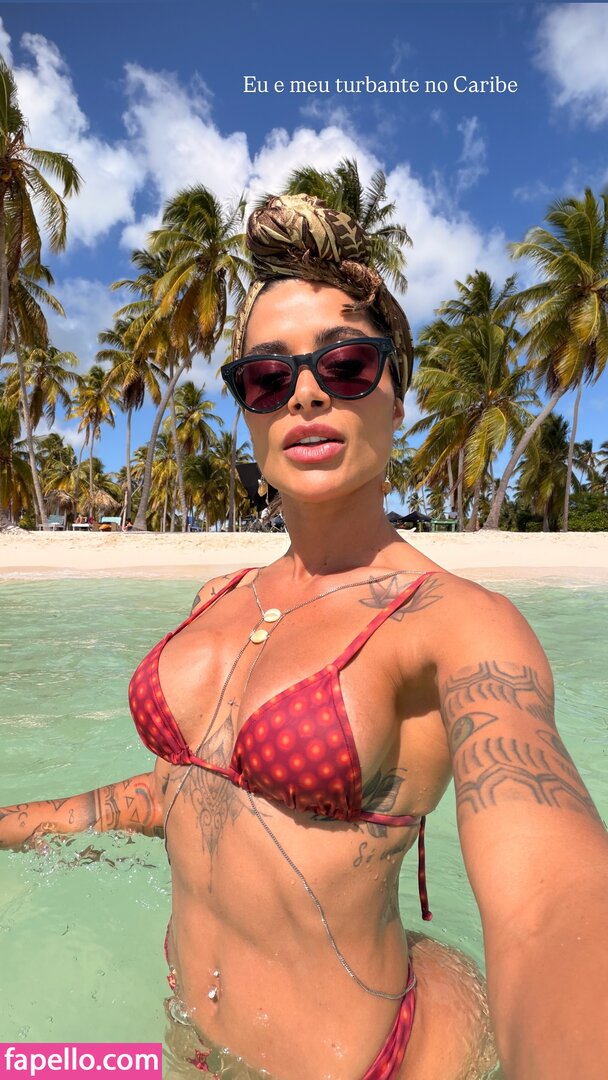 Aline Campos do BBB 26 Nua na Playboy (Morena Perfeita) Aline Campos do BBB 26 de biquíni - Foto Sensual