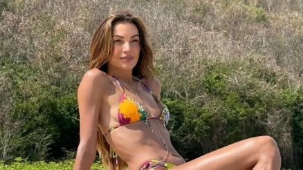 Apresentadora Patrícia Poeta linda de biquíni